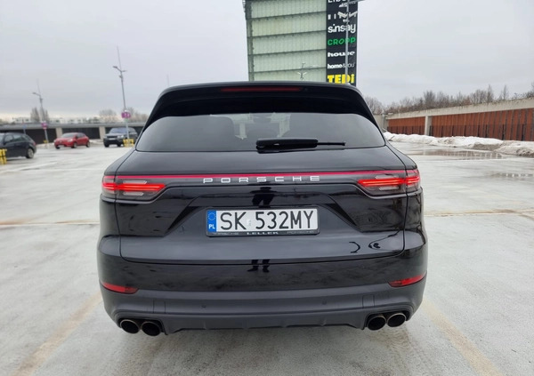 Porsche Cayenne cena 329000 przebieg: 142000, rok produkcji 2017 z Katowice małe 121